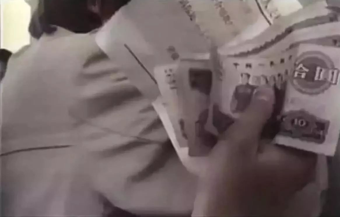 波西米亚狂想曲1985现场完整,波西米亚狂想曲万人合唱1985