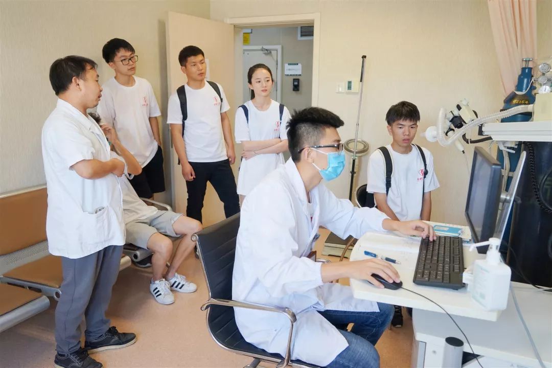 医学学硕和专硕真的差别很多吗,医学专业学硕考博和专硕考博难易