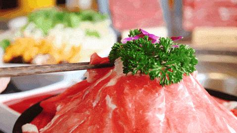 这份羊肉飞越2000公里，大连这家店俘获人心的味道，点开有惊喜哦