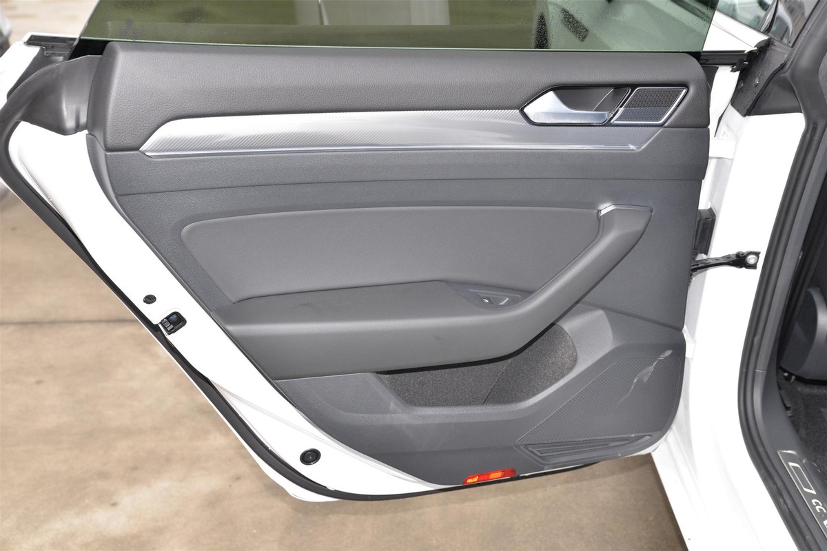 大众CC门板脱落，有三种解决方法，建议车主了解清楚