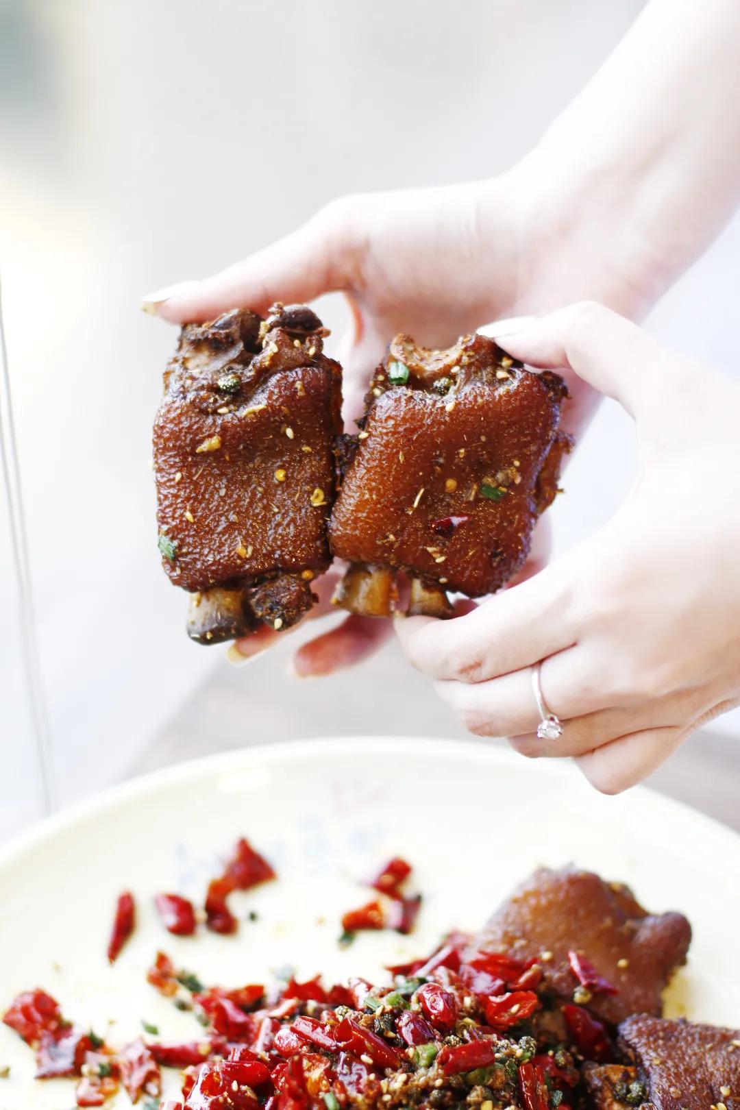 靓靓蒸虾西安老城根价格,靓靓蒸虾哪个店最值得去