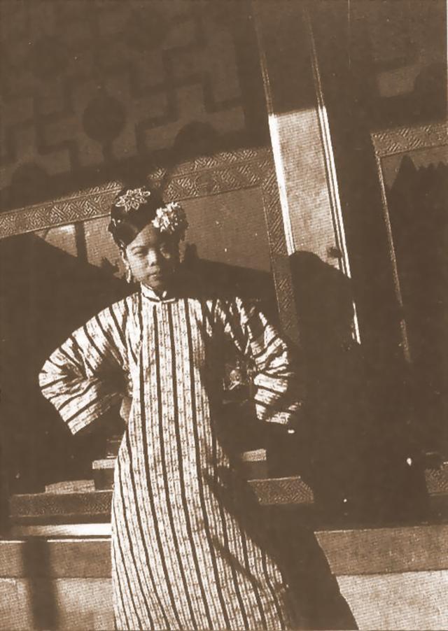 结婚9年无性无爱,她将丈夫告上法庭提离婚,丈夫妥协:不许再嫁