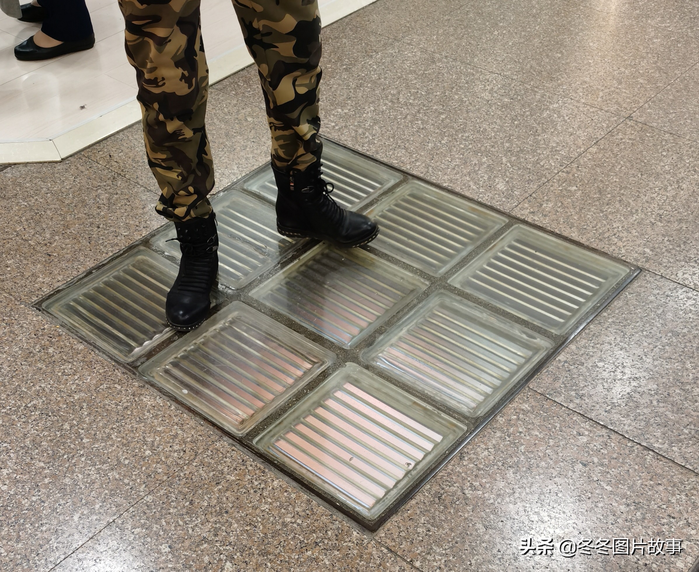 大连商场什么时间店庆,大连商场84周年庆典视频