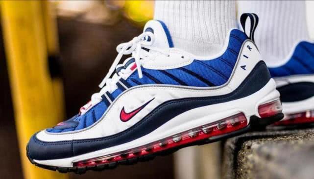 你的鞋柜里不能没有一双球鞋,你的鞋柜里有这么一双小脏鞋吗