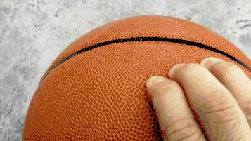 李宁lbqk827-1,李宁的443-1篮球怎么样