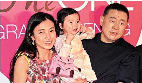 甘比回应刘銮雄帮李嘉欣联系医生,甘比牵手刘銮雄现状