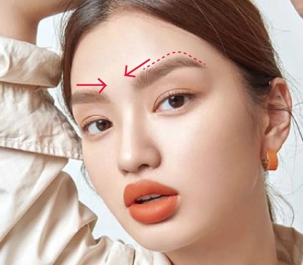 眉眼间距大眼睛小怎么画眼妆,眼距和眼睛一样宽适合画什么眼妆