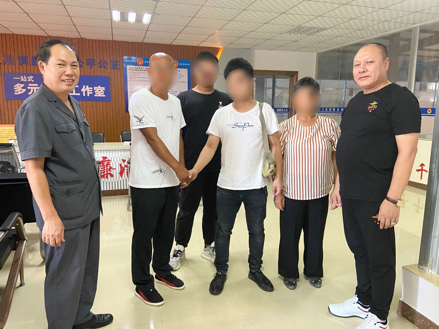 身边的榜样人物文章,身边的榜样家国情怀