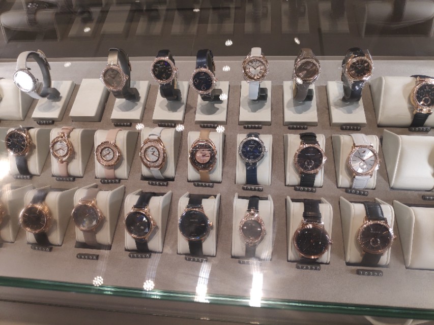 普吉岛王权免税店必购清单,普吉岛王权免税店为什么免费