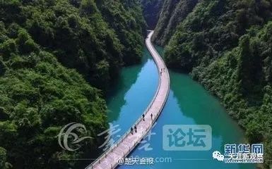 恩施四峡洞在哪里,恩施旅游住哪家酒店好