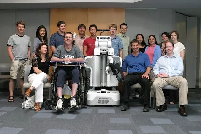 特写|当硅⾕CFO成为瘫痪的哑巴