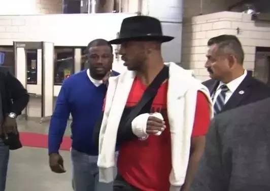 韩德君骨折恢复训练,韩德君掌骨骨折多久痊愈了