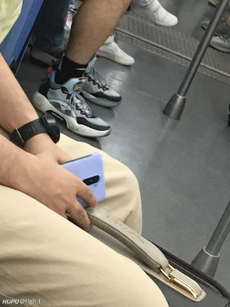 安踏李宁361度的鞋子哪个好,匹克安踏特步李宁361哪个好