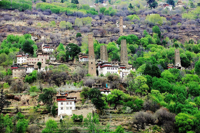 自驾游稻城亚丁攻略视频,成都到稻城亚丁自驾游最佳路线