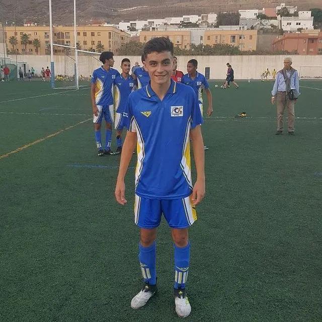 盖了帽儿了，“老Baby”