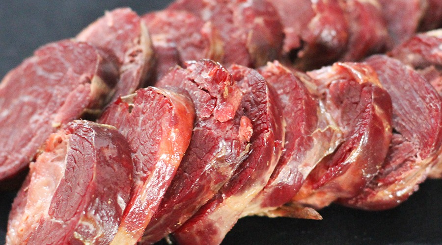 为什么我们没有吃马肉这个传统,为什么吃牛羊肉的多吃马肉的少呢