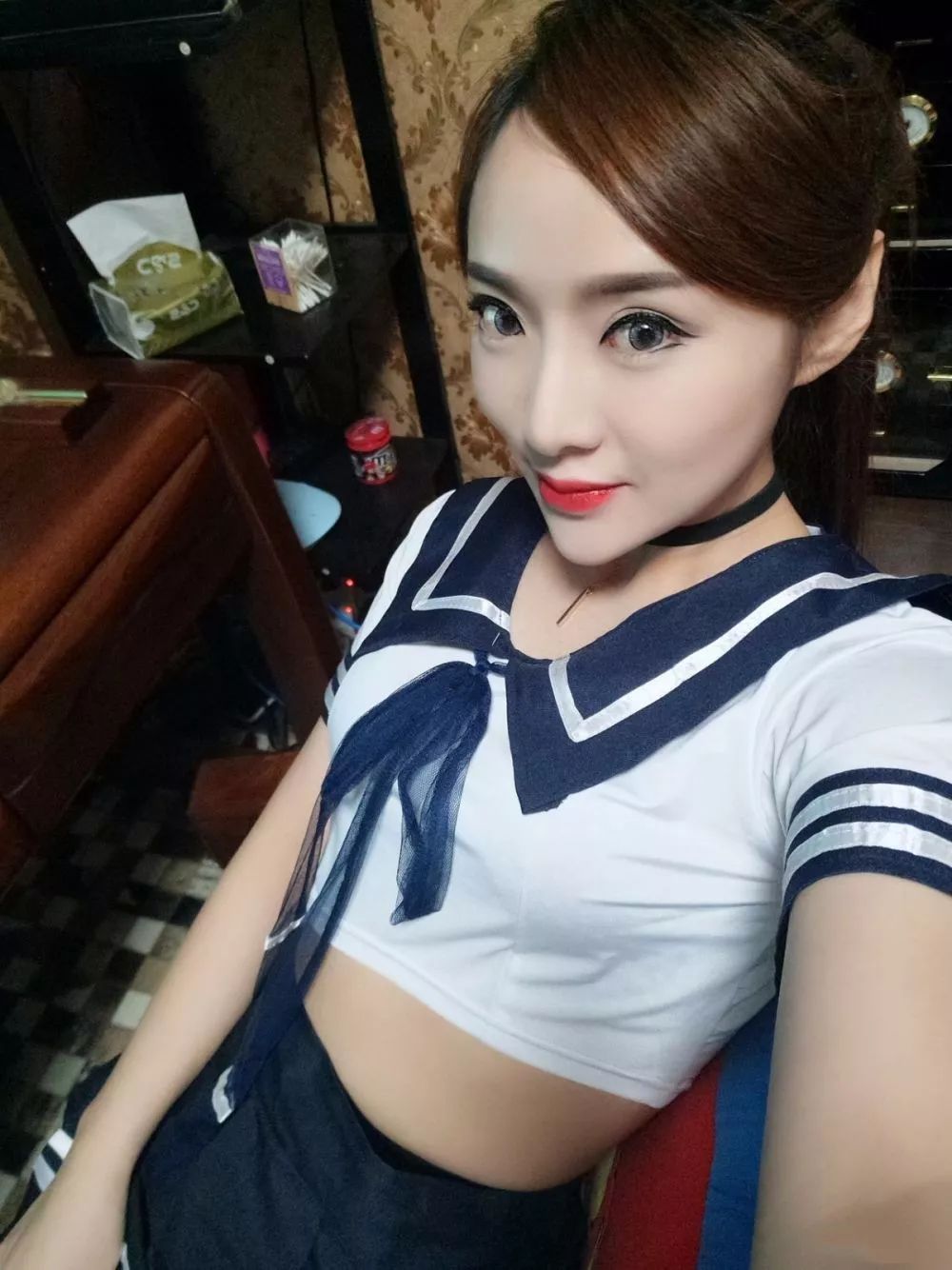 和男朋友约会吊带裙,和男朋友热恋时期穿吊带裙子