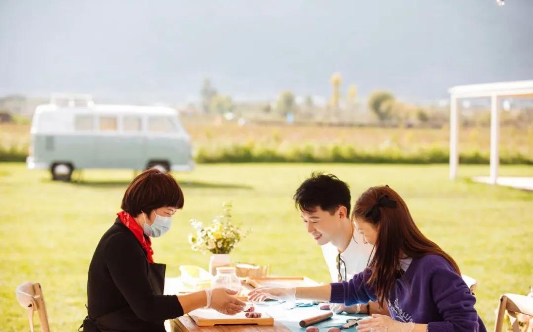 跟着综艺，让恋爱在大理浪漫