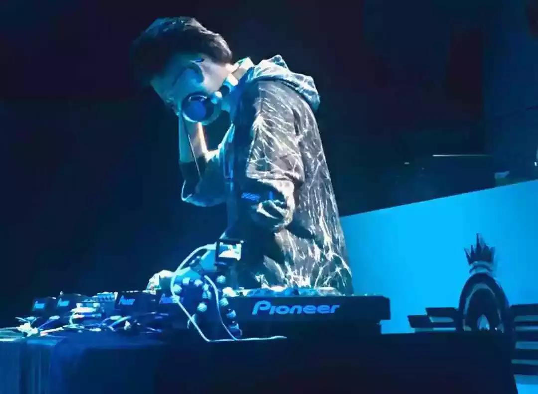 苏华学校DJ教学|DJ培训的入门教学知识选集!