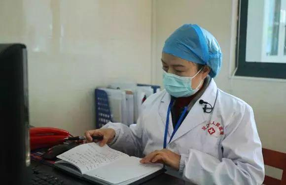 沅江李少清:两根肋骨裂开,坚持不下火线