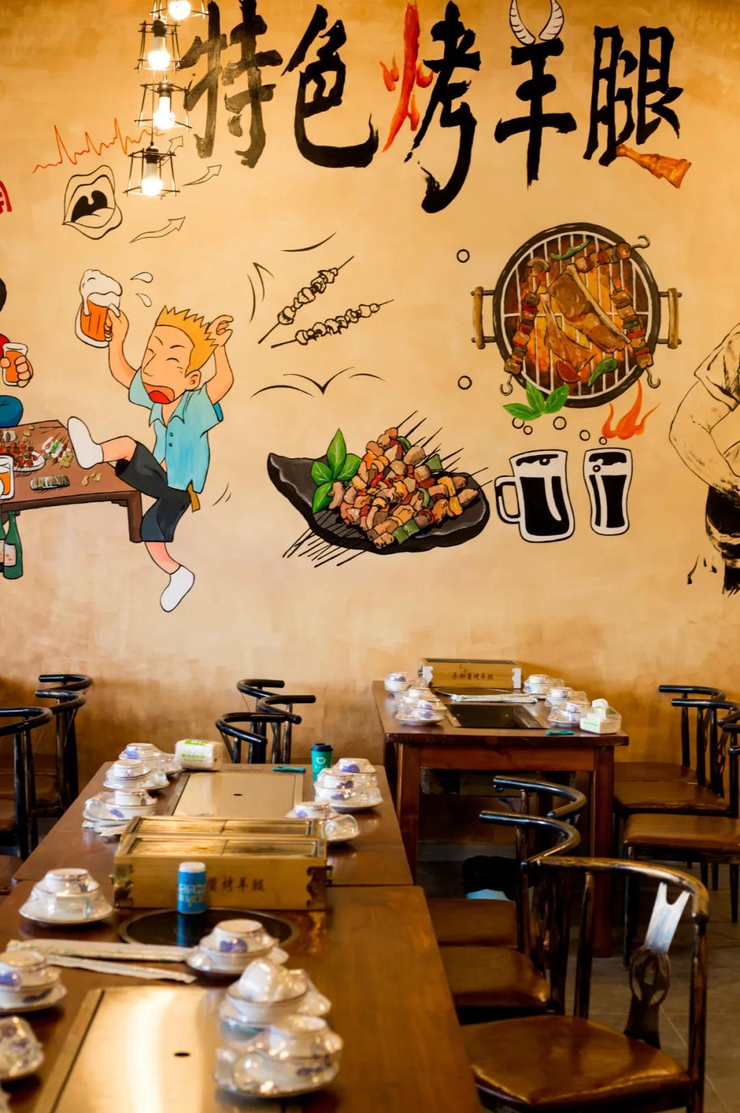 口*爆口**汁！这家店凭借「巨无霸烤羊腿」风靡绵阳！吃了整整7年