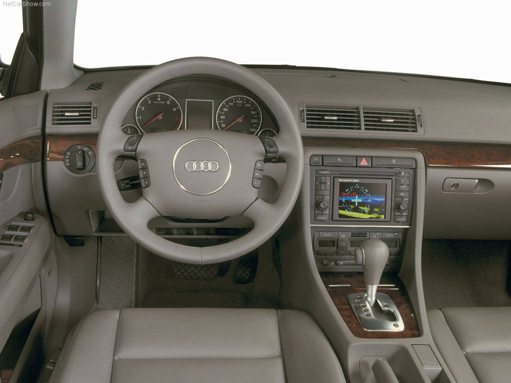 从驾驶员到战斗员,带你了解全新奥迪a4