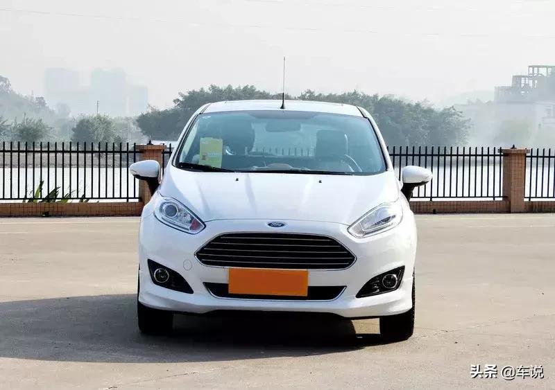 巅峰极速飞度和嘉年华选哪个,福特嘉年华和飞度对比