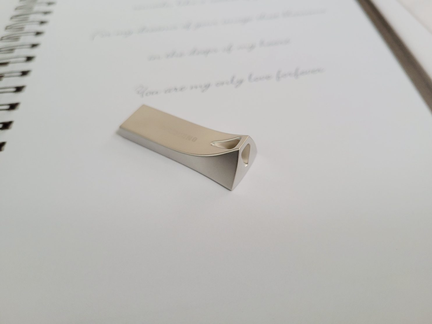 三星u盘256gtype-c,三星u盘bar升级版128g和256g对比