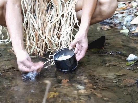 在野外没有盐怎么办,在野外怎么能够弄到盐