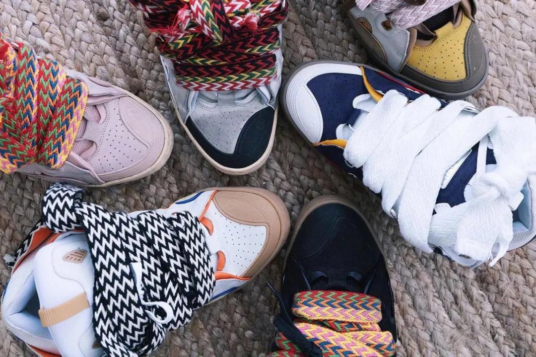 闪电倒钩鞋高帮,闪电倒钩的鞋一双多少钱