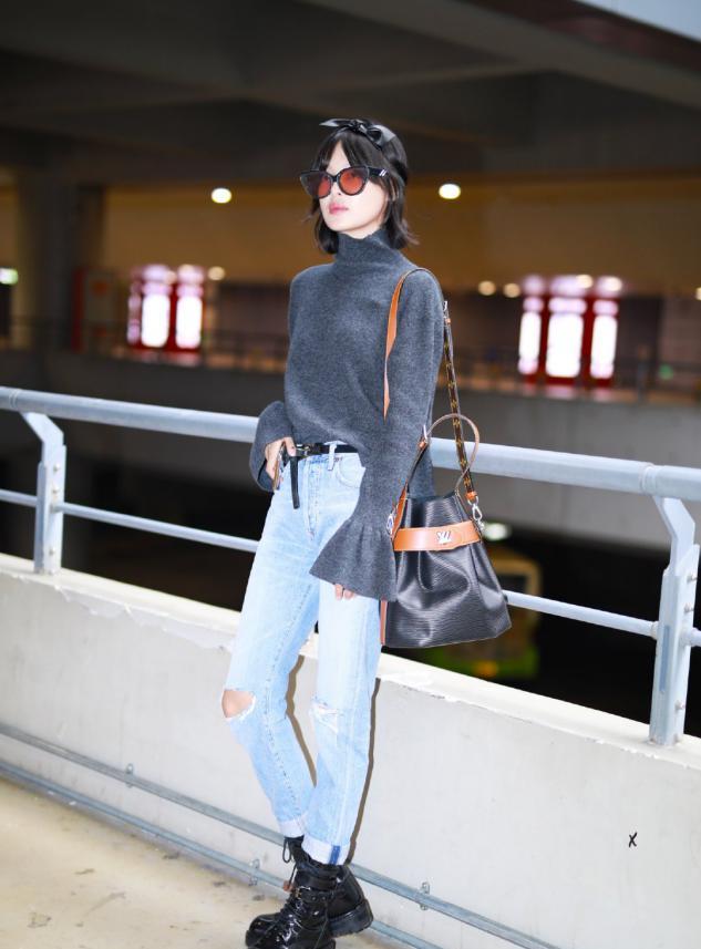 发带怎么戴才好看适合脸大的女生,怎么戴发带才好看