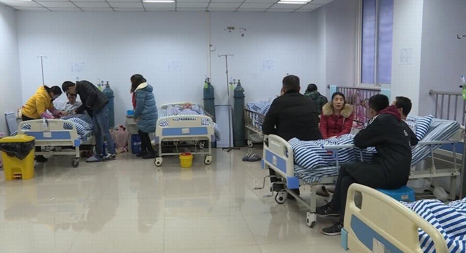 四川13名矿工被困救援视频,矿工被困700米地下长达69天