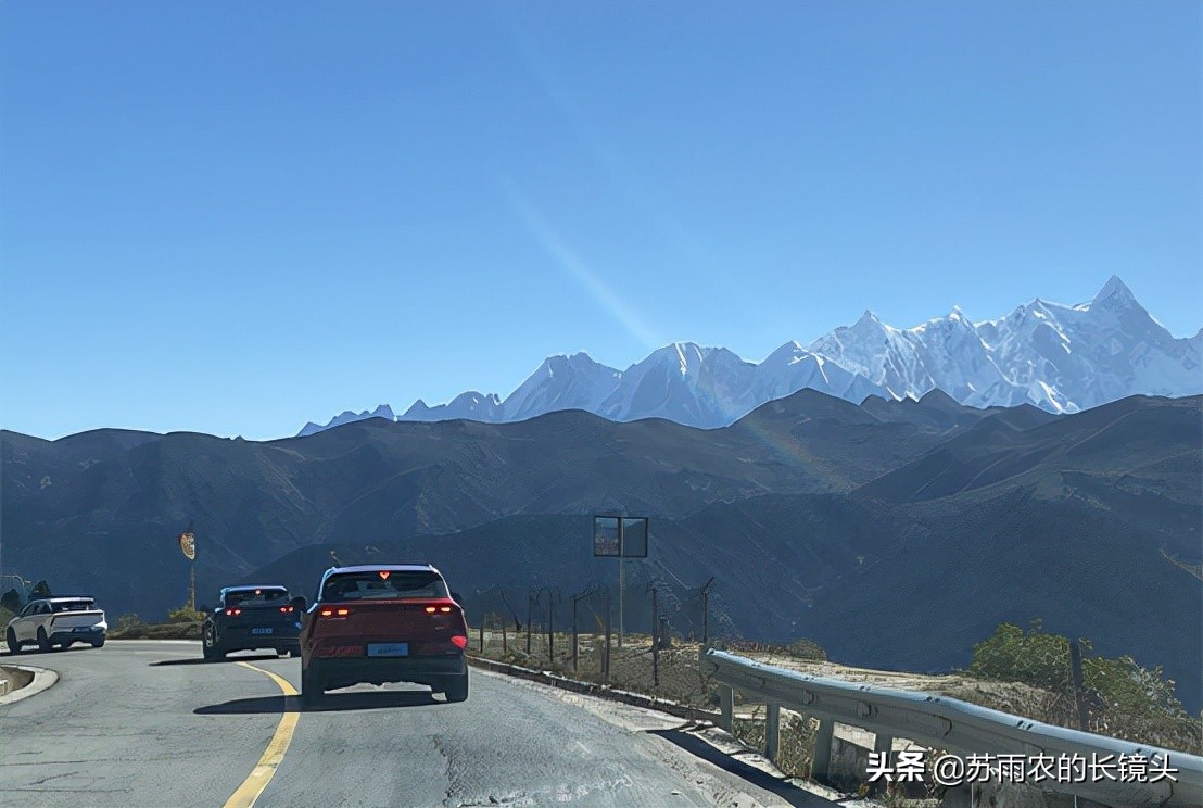和大V一起翻山越岭高原地区试驾东风日产启辰大V