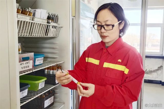 大庆石油科学家,大庆油田石油工人被称为铁人