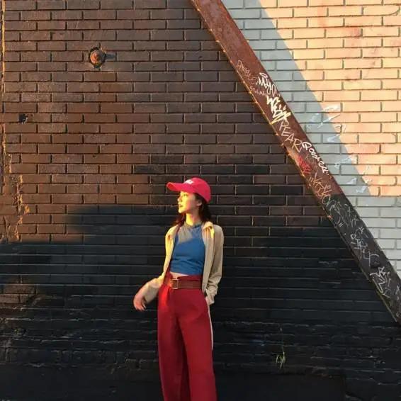 还在追韩系fashion？我已经掉入了泰妹Lisa的坑