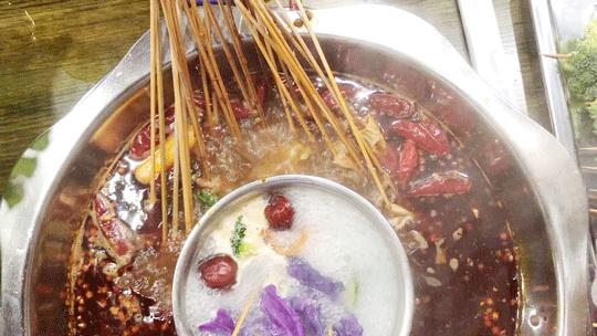 武威串串哪里最好吃,专门从四川空运过来火锅店