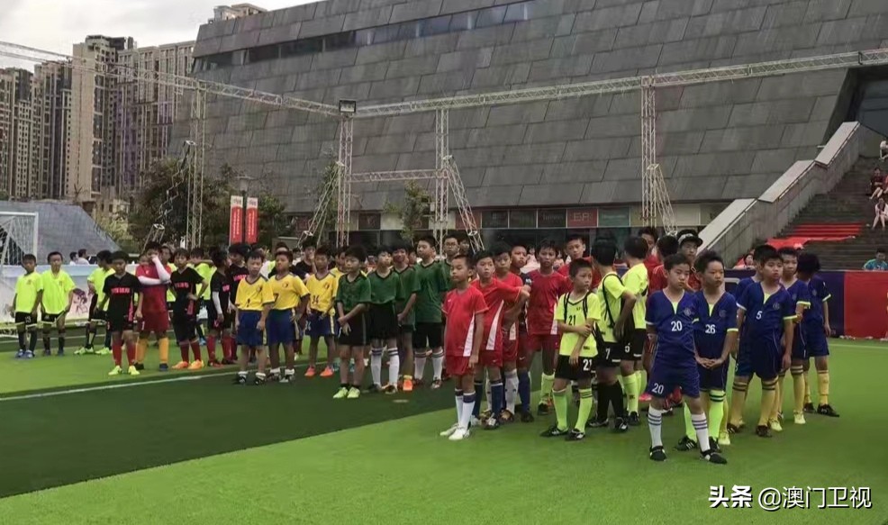 足球联赛少年追梦,足球追梦少年完整视频