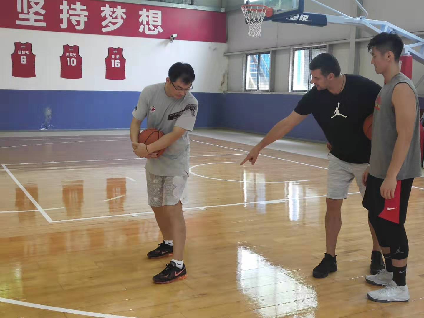 塞尔维亚篮球国家队实力分析,塞尔维亚国青队篮球教练