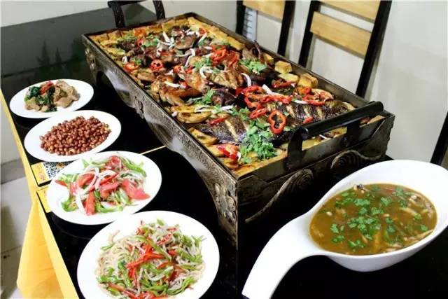 为啥全国人都想来新疆旅游,为什么全国人喜欢大连