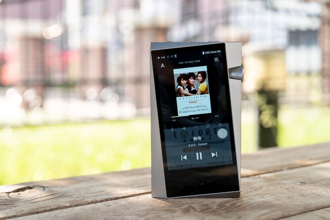 外观设计虐哭苹果手机的*放播**器使用起来什么感受？SR25使用分享