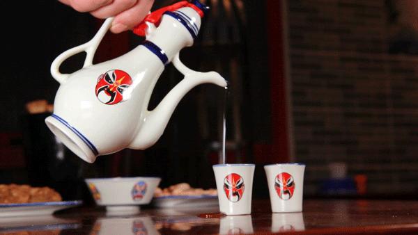 老字号“插旗”石景山！不到20元能吃饱？！还抬手就送60瓶啤酒！