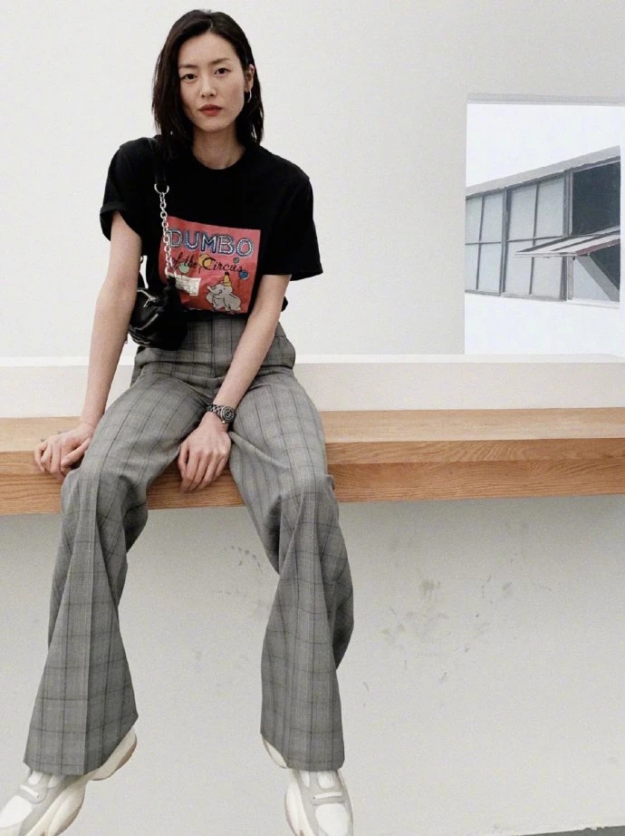 鞋子穿不对腿会不舒服,一年四季都可穿的鞋子穿搭