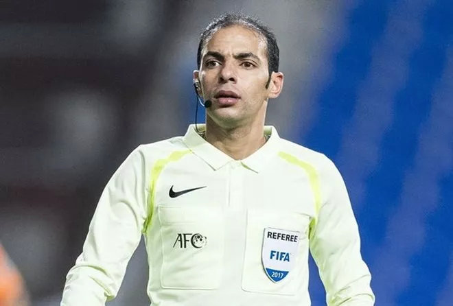 国足新帅将现身泰山亚冠比赛首发,国足首发鲁能