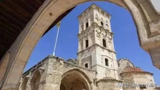 我叫塞浦路斯,这是我的名片,请您收好!