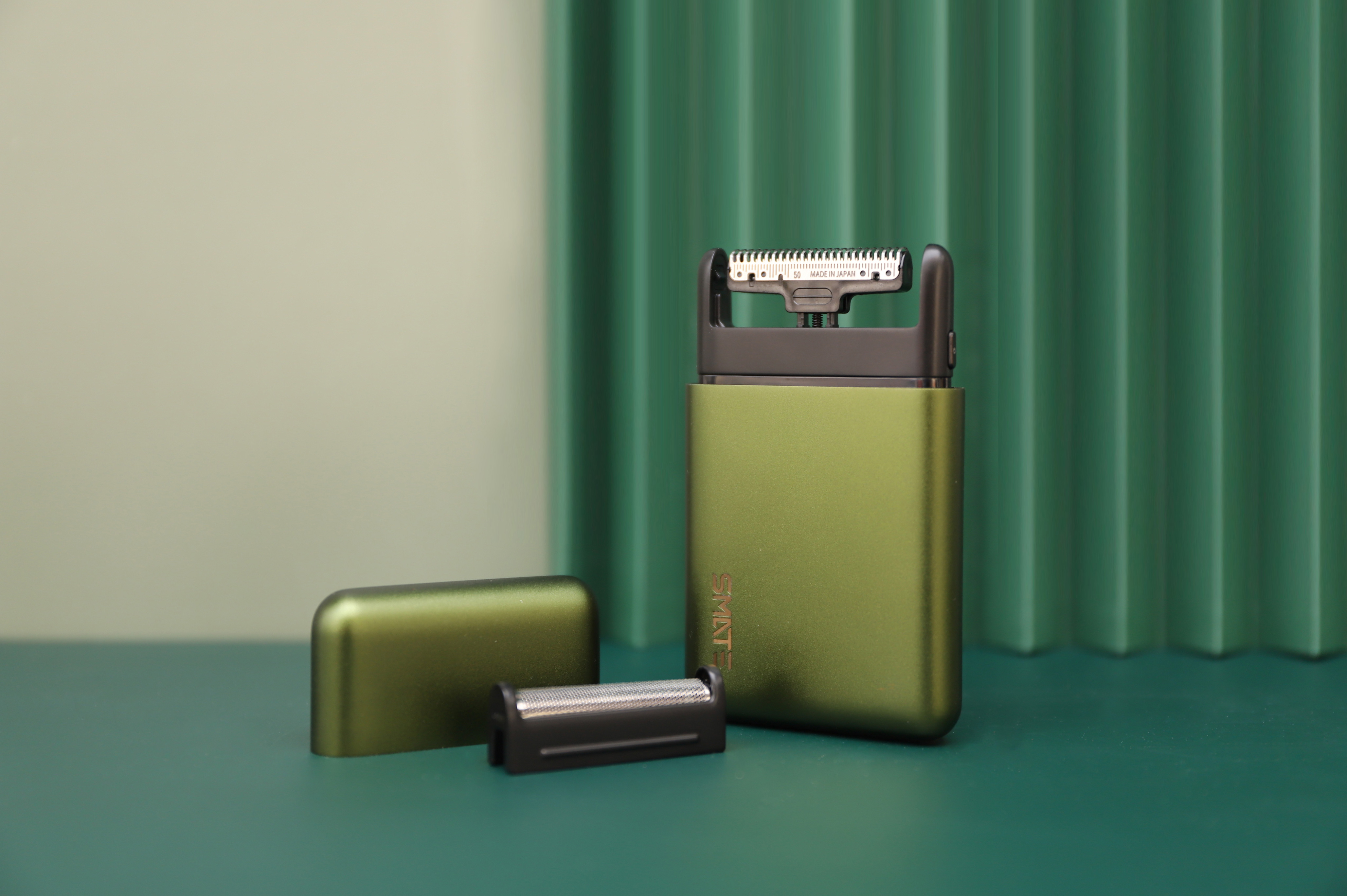 小米须眉便携式剃须刀,剃须刀小米须眉