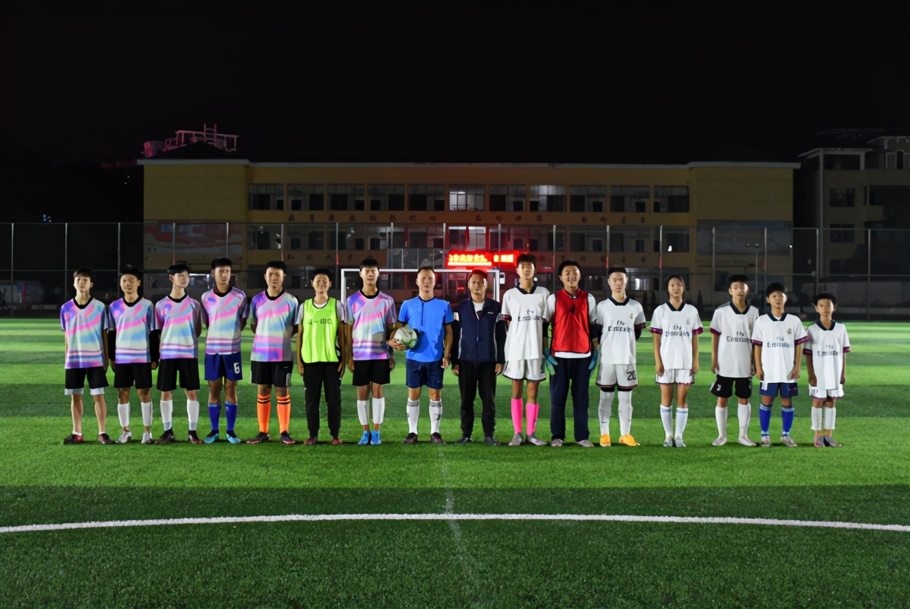 阳光一小足球联赛,阳光体育校园足球联赛