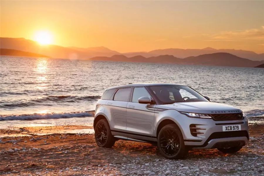 100万路虎极光一年养车费用,新款路虎揽胜极光首次保养