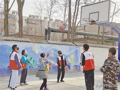 牵着蜗牛去散步教育故事,宁夏故事戈壁滩