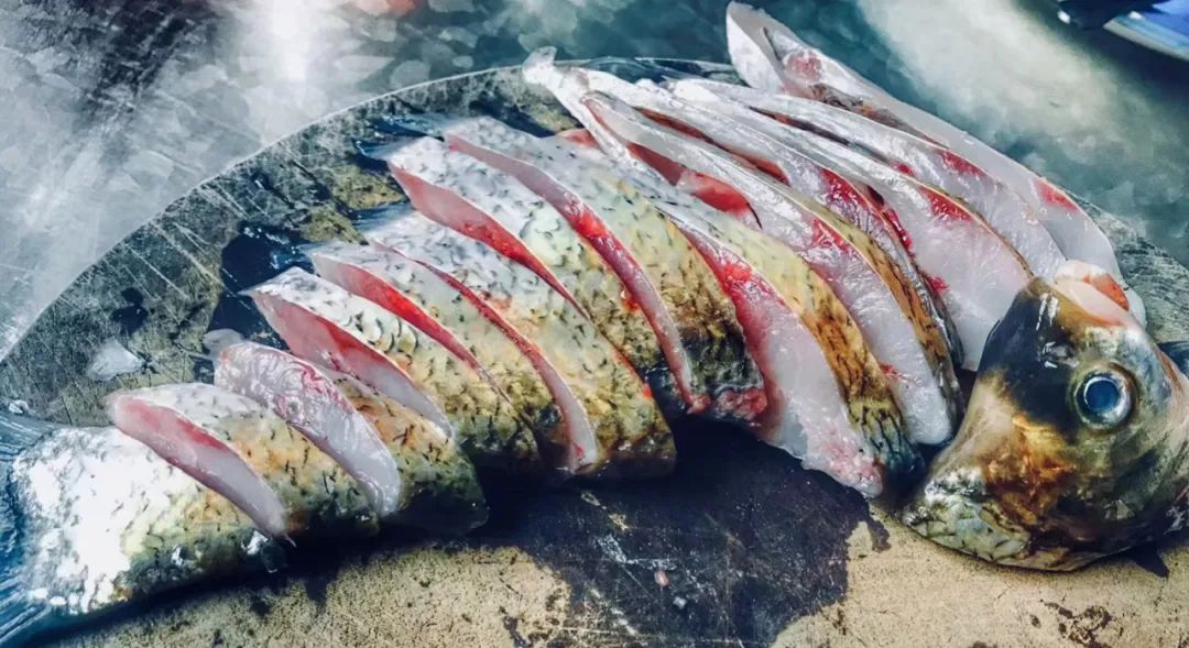 野奢不被鄙视?问问那些爱钓鱼的老孩子们,他们有活蹦乱跳的经验