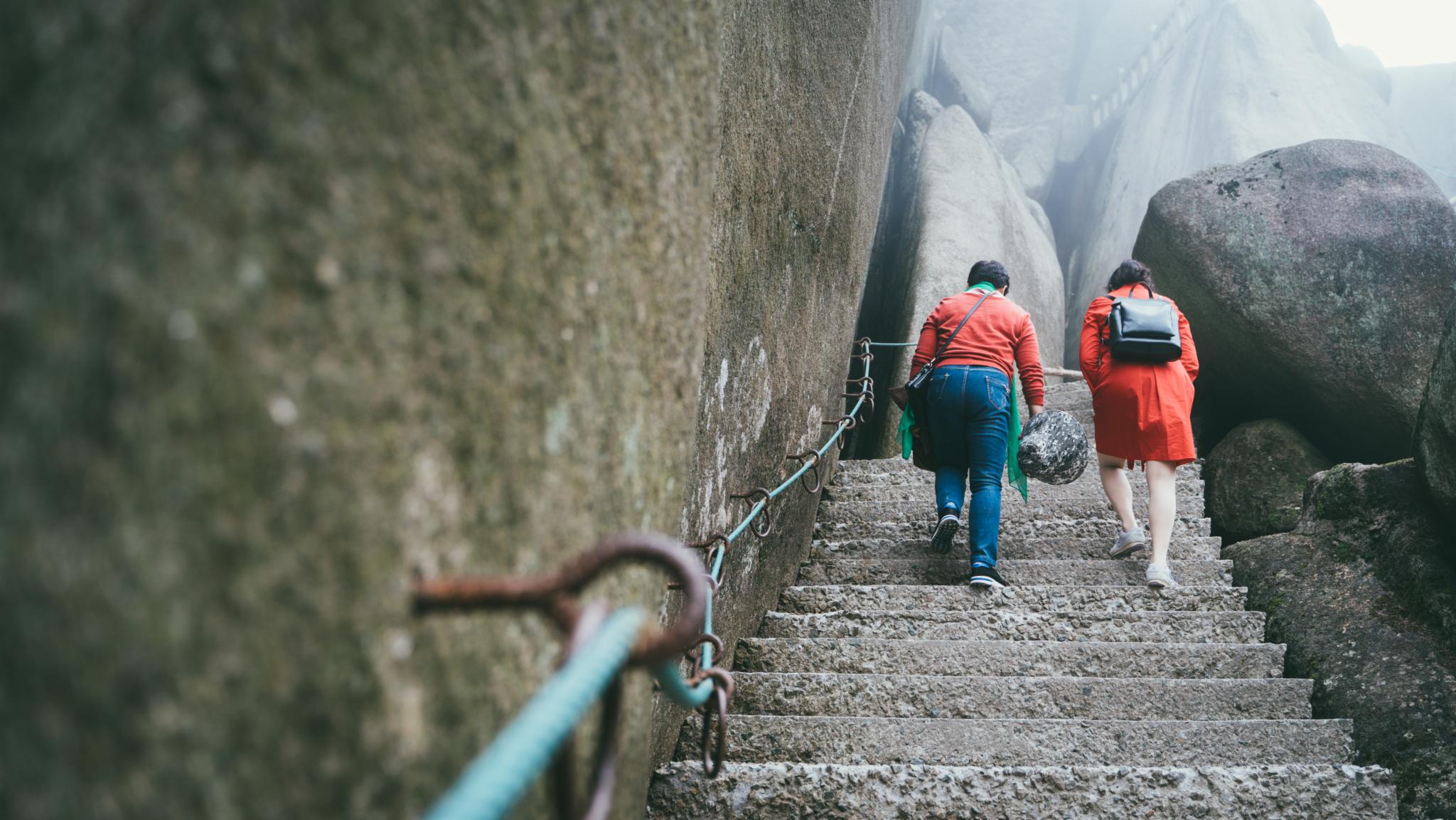 安徽天柱山有哪些好玩的景点推荐,安徽天柱山附近还有什么山